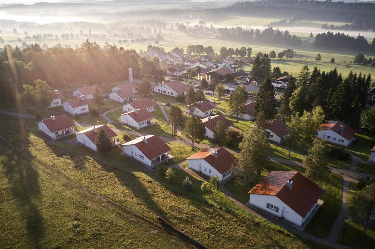 Reka-Feriendorf Montfaucon Exteriör bild