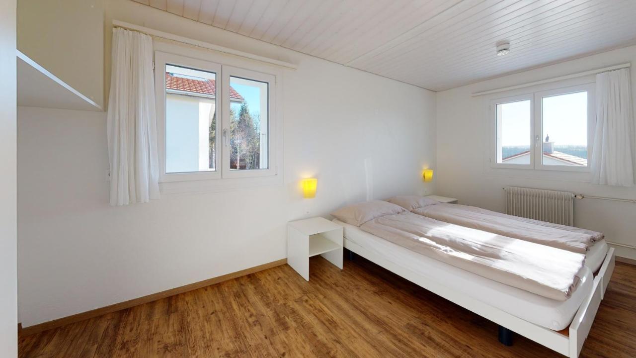 Reka-Feriendorf Montfaucon Rum bild